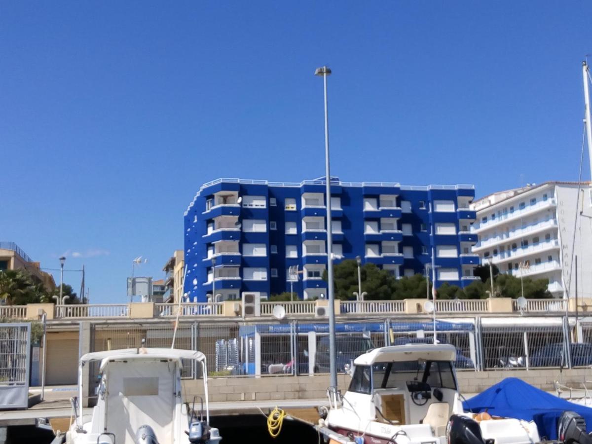 Puerto Deportivo Beachfront: Renovated Seaside Retreat Hospitalet De L'Infant Exterior photo