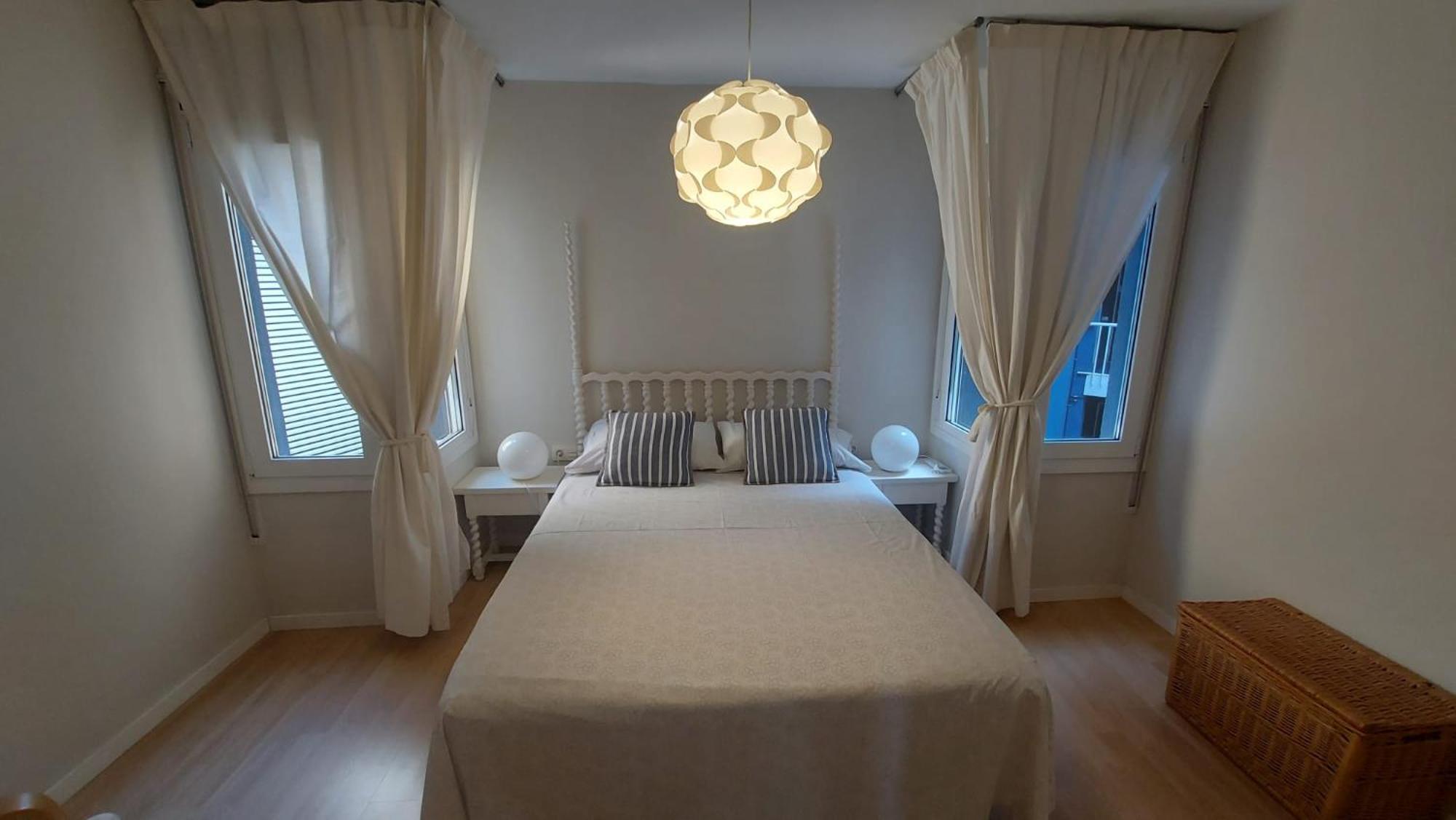 Puerto Deportivo Beachfront: Renovated Seaside Retreat Hospitalet De L'Infant Exterior photo